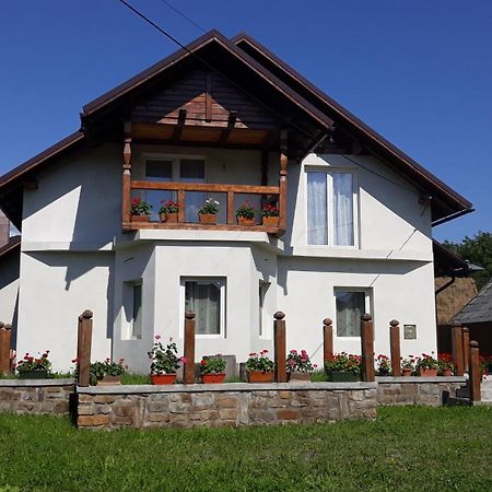 Hotel Casa Muntean Vadu Izei Zimmer foto